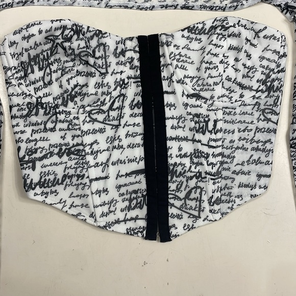 Princess scripted corset top Bustier and Shrug Set - Picture 4 of 8